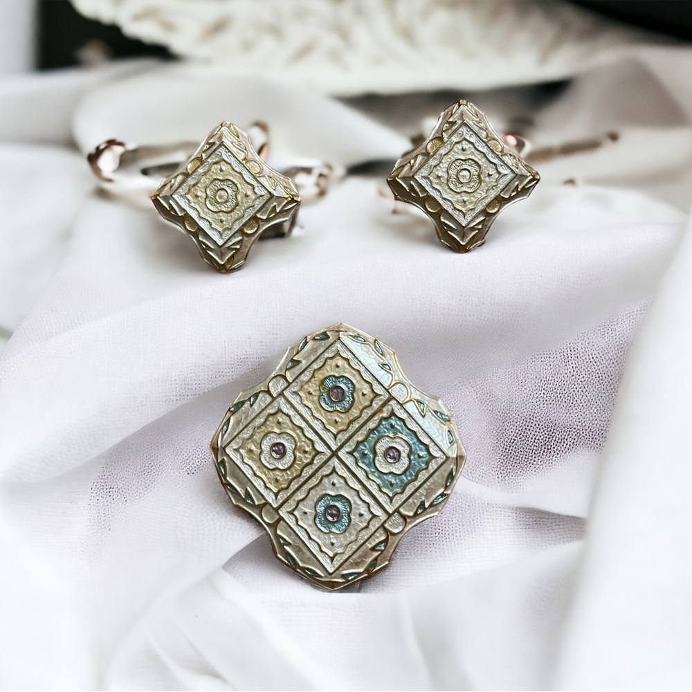 Vintage Hattie Carnegie Clip On Earrings and Brooch Set ~ With Tags!